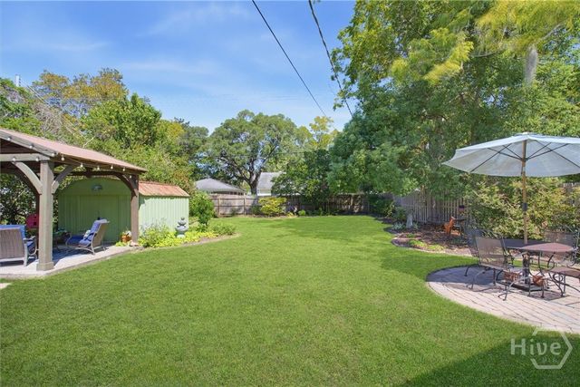 406 E 61st Street, Savannah, GA 31405