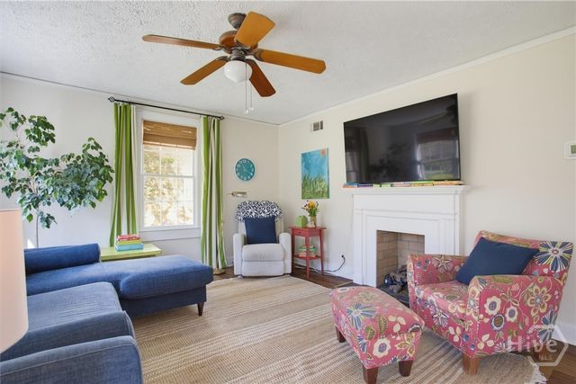 406 E 61st Street, Savannah, GA 31405