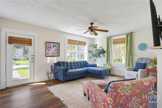 406 E 61st Street, Savannah, GA 31405