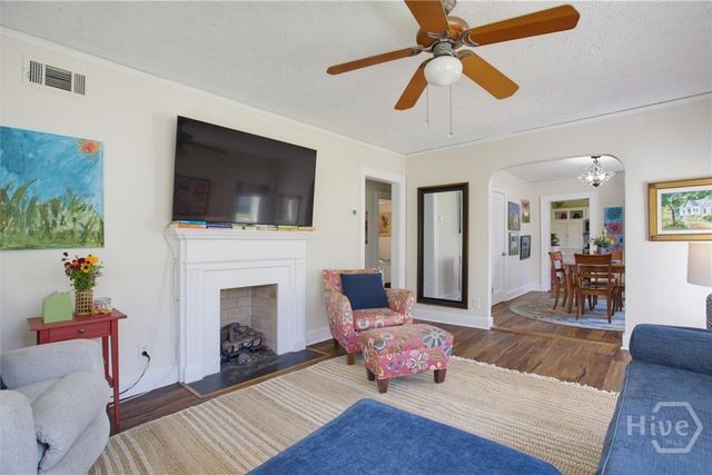 406 E 61st Street, Savannah, GA 31405