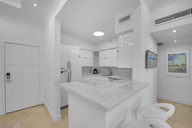 1500 Bay Rd 1512S, Miami Beach, FL 33139