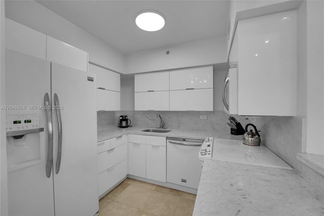 1500 Bay Rd 1512S, Miami Beach, FL 33139
