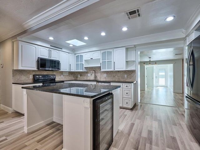 2112 Longwood Road, West Palm Beach, FL 33409