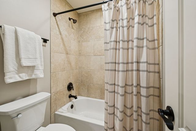 1415 Orchard Hill Ln, Arrington, TN 37014