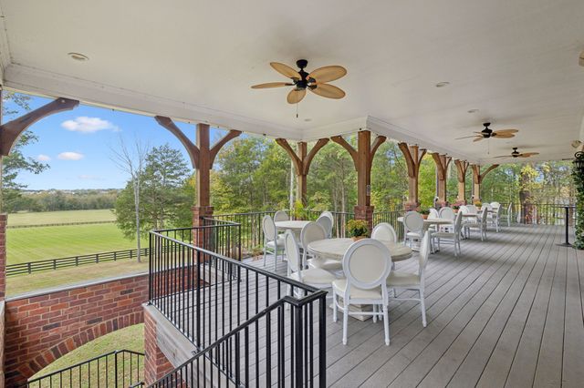 1415 Orchard Hill Ln, Arrington, TN 37014