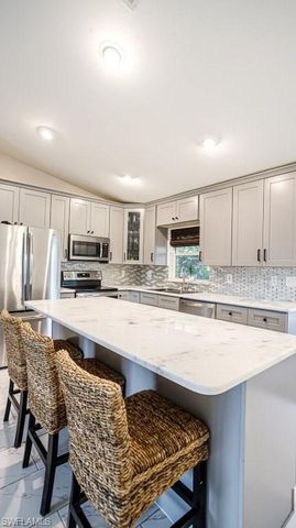 1931 NE 27th TER, Cape Coral, FL 33909