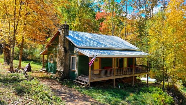 575 Vestal Cochran Road, Topton, NC 28781