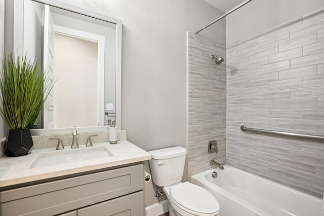 23601 Old Ferry RD 22, Spicewood, TX 78669