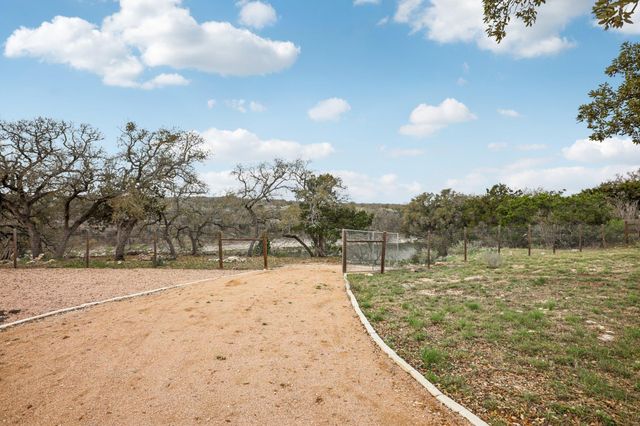 23601 Old Ferry RD 22, Spicewood, TX 78669