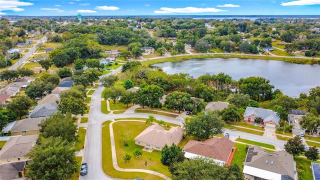 697 WINDING LAKE DRIVE, Clermont, FL 34711