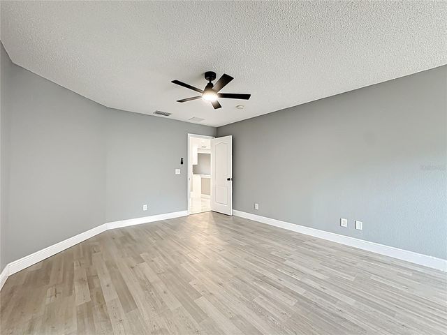 697 WINDING LAKE DRIVE, Clermont, FL 34711