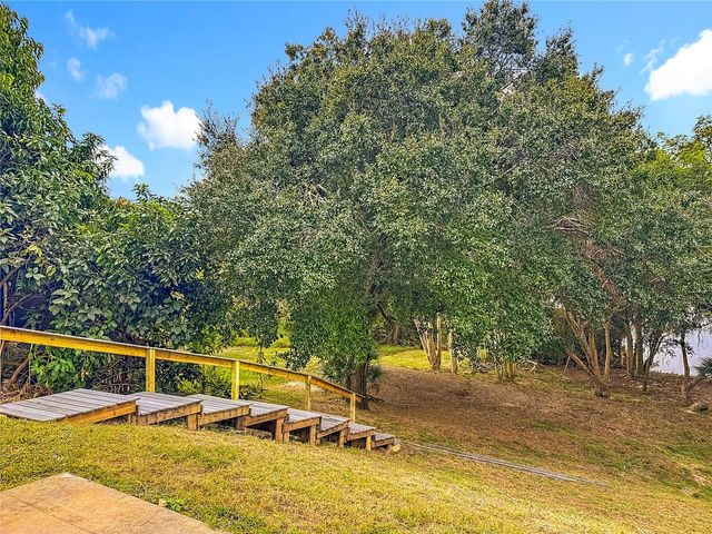 697 WINDING LAKE DRIVE, Clermont, FL 34711