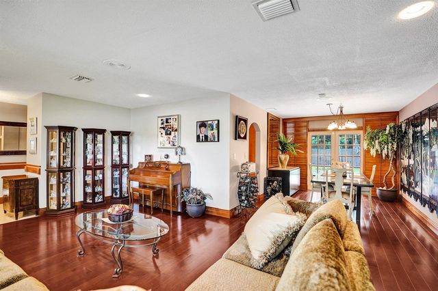 1040 SW 75th Avenue, Plantation, FL 33317