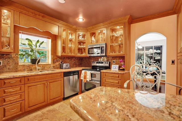 1040 SW 75th Avenue, Plantation, FL 33317