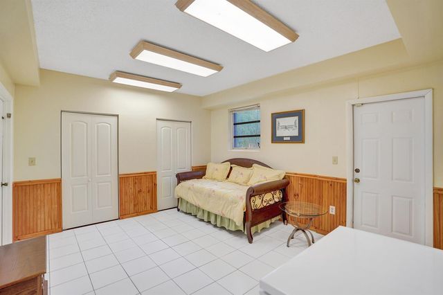 1040 SW 75th Avenue, Plantation, FL 33317