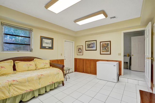 1040 SW 75th Avenue, Plantation, FL 33317