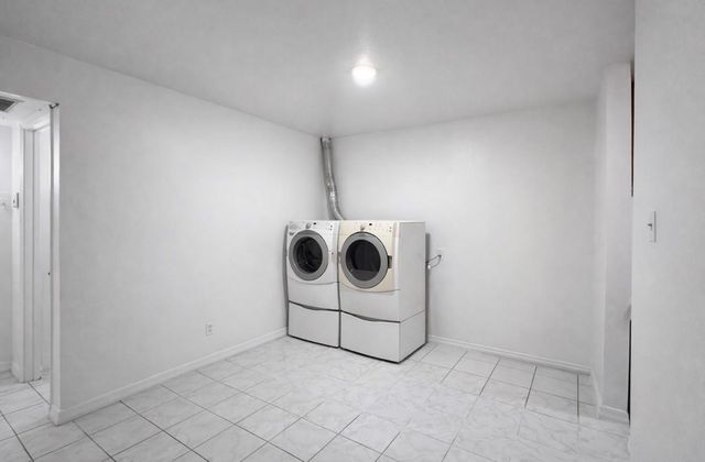 8200 Broadway Street 309N, Houston, TX 77061
