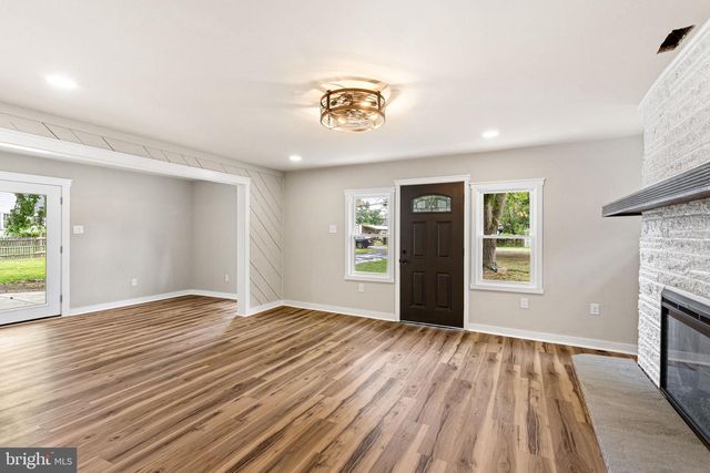 65 MACARTHUR AVE, Franklinville, NJ 08322