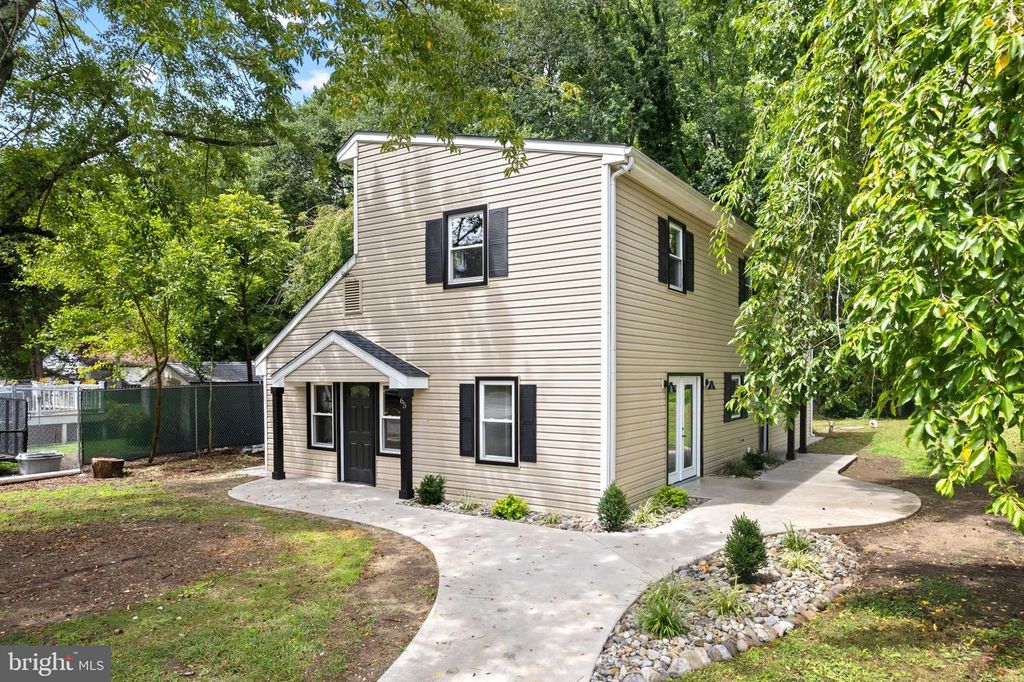 65 MACARTHUR AVE, Franklinville, NJ 08322