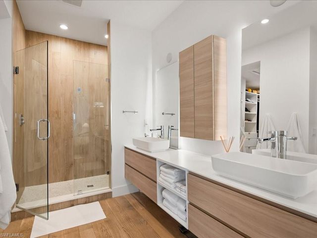 4500 Gulf Shore Blvd N Apt 311, Naples, FL 34103