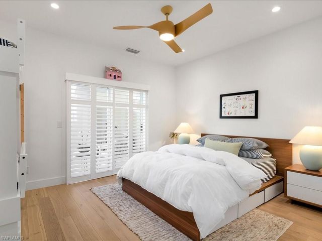 4500 Gulf Shore Blvd N Apt 311, Naples, FL 34103