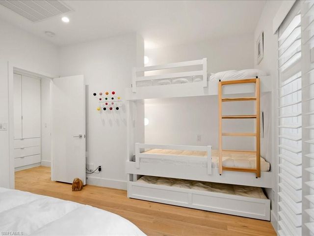 4500 Gulf Shore Blvd N Apt 311, Naples, FL 34103