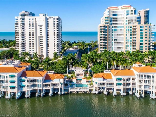 4500 Gulf Shore Blvd N Apt 311, Naples, FL 34103