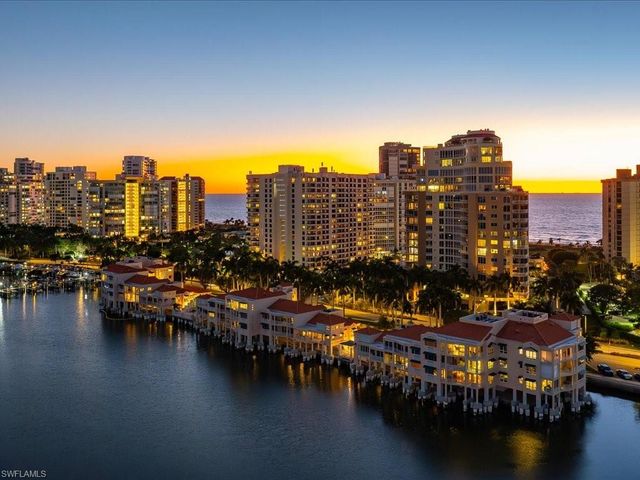 4500 Gulf Shore Blvd N Apt 311, Naples, FL 34103