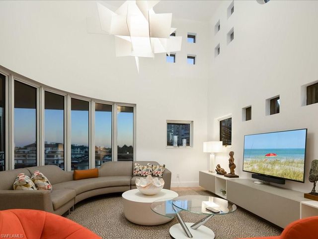 4500 Gulf Shore Blvd N Apt 311, Naples, FL 34103