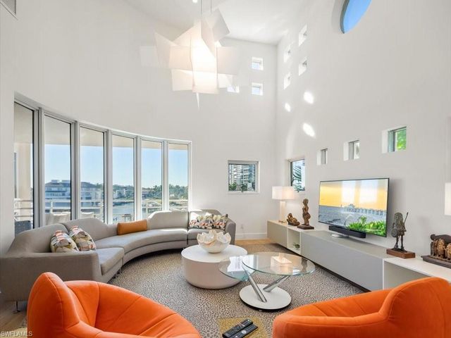 4500 Gulf Shore Blvd N Apt 311, Naples, FL 34103