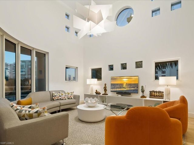 4500 Gulf Shore Blvd N Apt 311, Naples, FL 34103