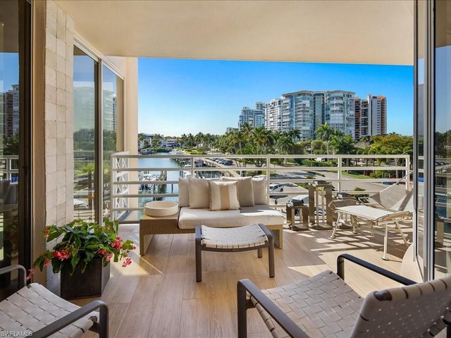 4500 Gulf Shore Blvd N Apt 311, Naples, FL 34103