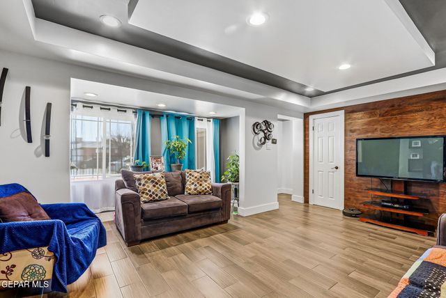 9517 WAVERLY Drive, El Paso, TX 79924