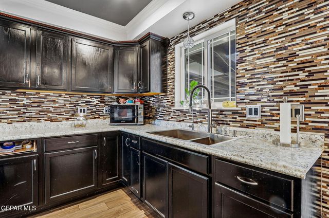 9517 WAVERLY Drive, El Paso, TX 79924