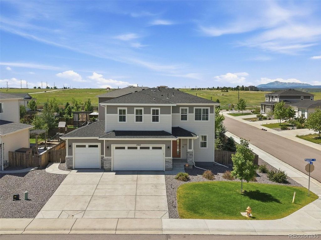 4504 Rapport Dr, Castle Rock, CO 80104