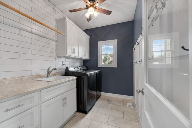 1026 Blue Jay Ln, Adams, TN 37010