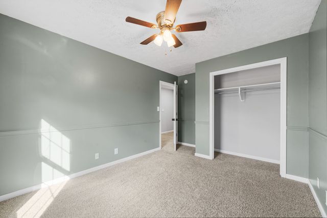 1026 Blue Jay Ln, Adams, TN 37010