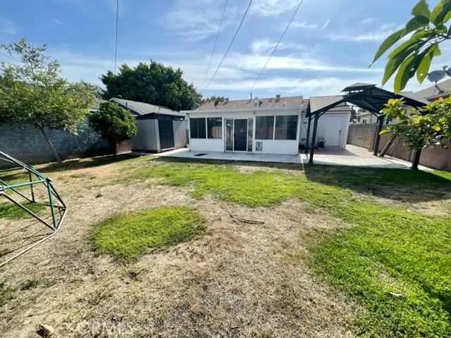 6158 Adenmoor Avenue, Lakewood, CA 90713
