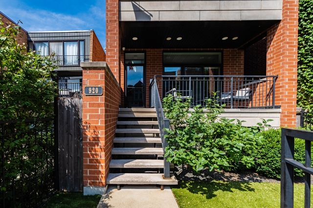 920 W WRIGHTWOOD Avenue 2, Chicago, IL 60614