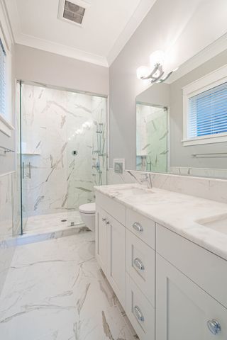920 W WRIGHTWOOD Avenue 2, Chicago, IL 60614