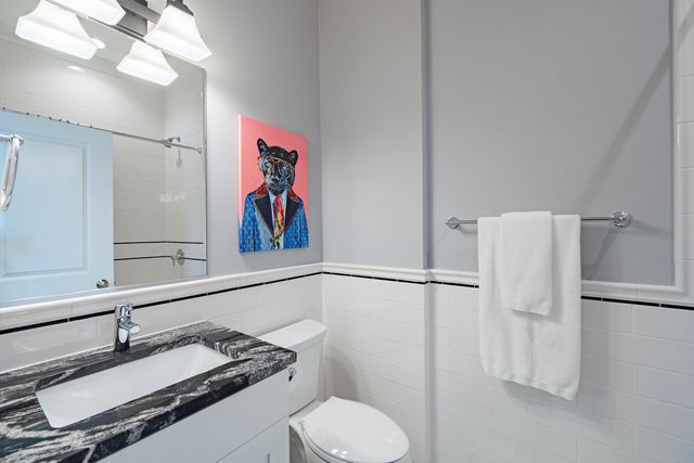 920 W WRIGHTWOOD Avenue 2, Chicago, IL 60614