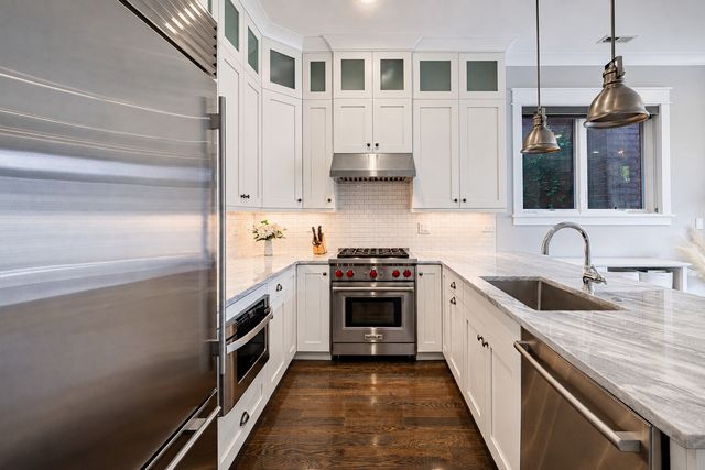 920 W WRIGHTWOOD Avenue 2, Chicago, IL 60614