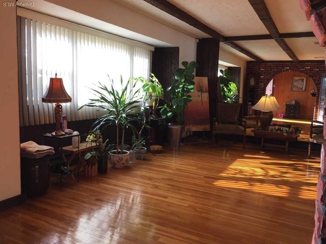 406 Plainview Road, Hicksville, NY 11801