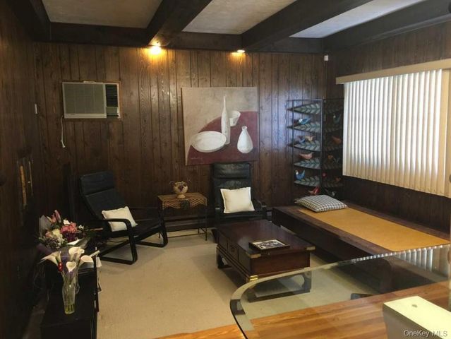 406 Plainview Road, Hicksville, NY 11801