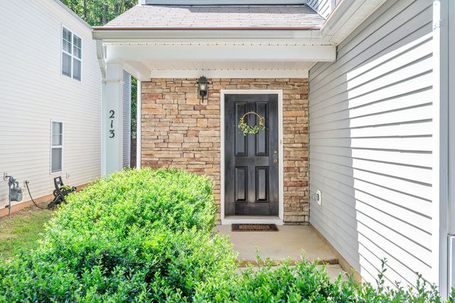 213 Brookhaven Drive, Clayton, NC 27527