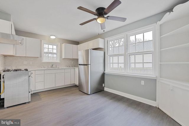 530 W MONTGOMERY AVE, Rockville, MD 20850