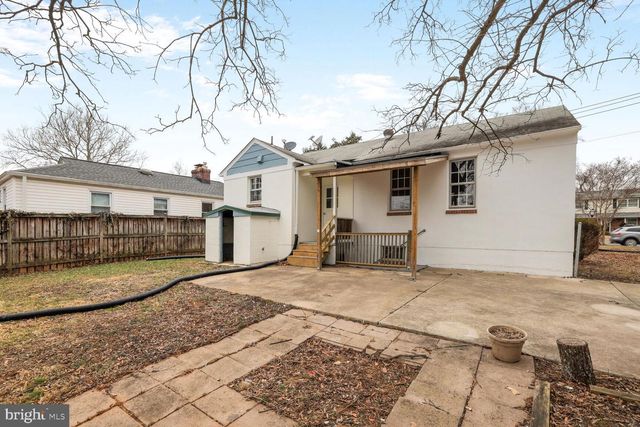 530 W MONTGOMERY AVE, Rockville, MD 20850