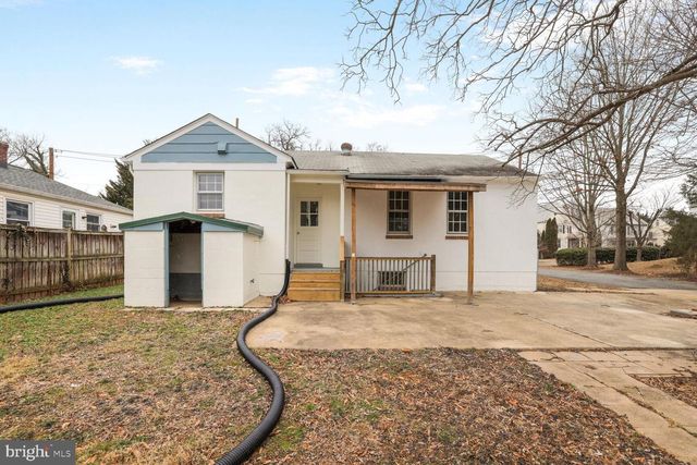 530 W MONTGOMERY AVE, Rockville, MD 20850