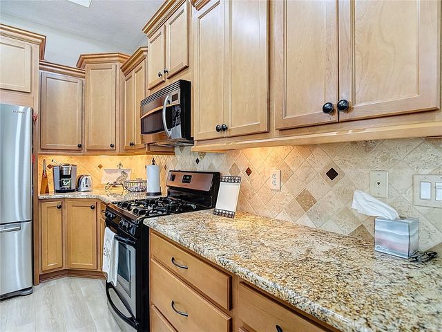 9906 BENNINGTON DRIVE, Tampa, FL 33626