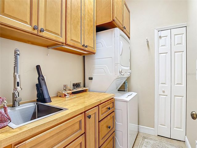 9906 BENNINGTON DRIVE, Tampa, FL 33626